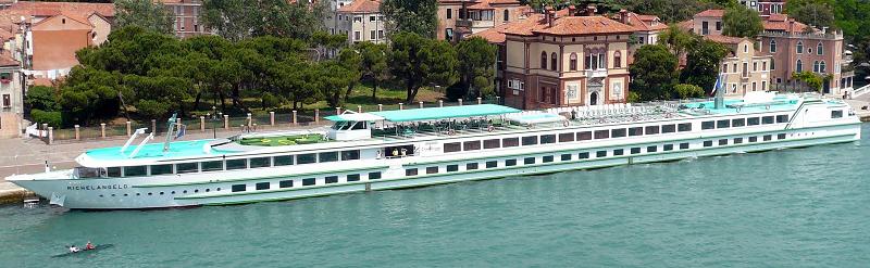 El MS Michelangelo atracado en el Lido de Venecia MS MICHELANGELO CRUCEROS VENECIA Y SU LAGUNA CROISIEUROPE